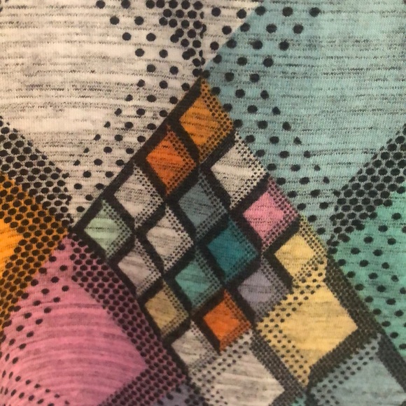 LuLaRoe Carley Swing Dress Casual Summer Easter Spring Beach Size S Hi Low - Picture 6 of 14